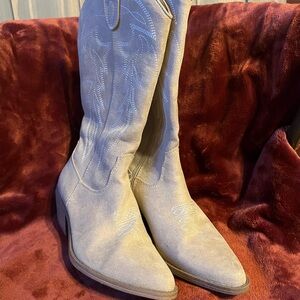 No Boundaries Light Gray Heeled Boots